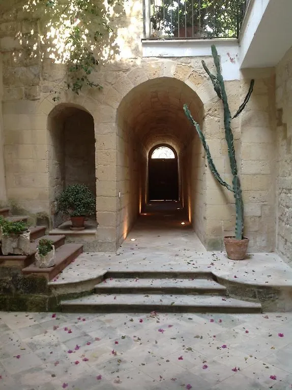 Le Antiche Mura Lecce Italien
